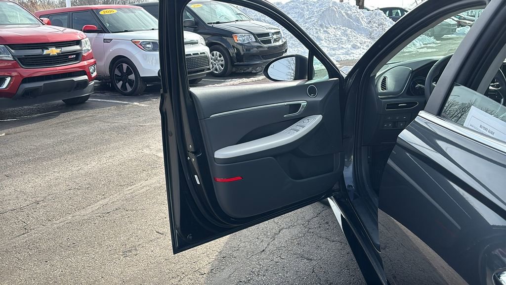 Used 2023 Hyundai Sonata SEL image 11