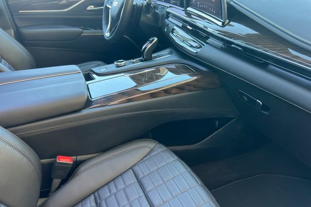 Used 2024 Cadillac Escalade ESV Sport Platinum w/ LPO, ONYX Package image 20