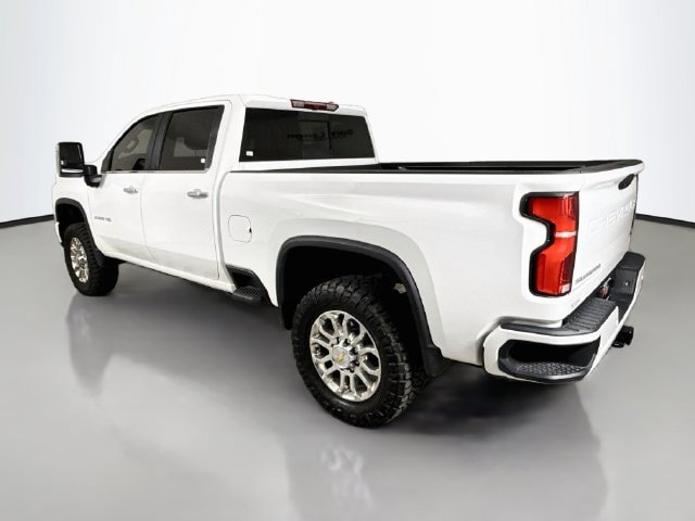 Used 2025 Chevrolet Silverado 2500 LT w/ Z71 Chrome Sport Edition AWD/4WD image 5