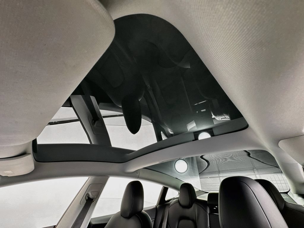 Used 2018 Tesla Model 3 Mid Range RWD image 13