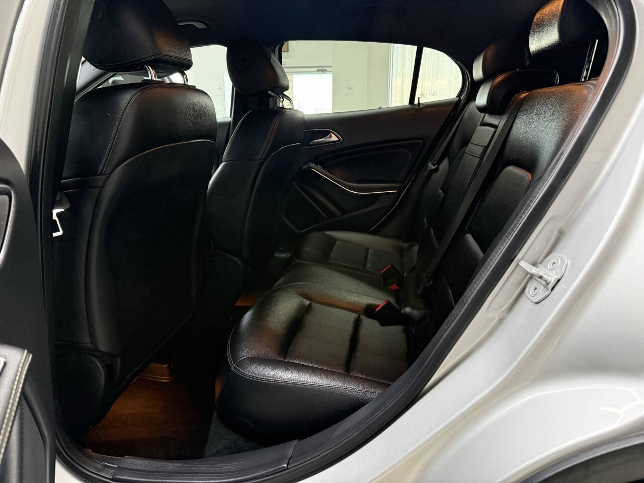 Used 2017 Mercedes-Benz GLA 250 4MATIC image 13