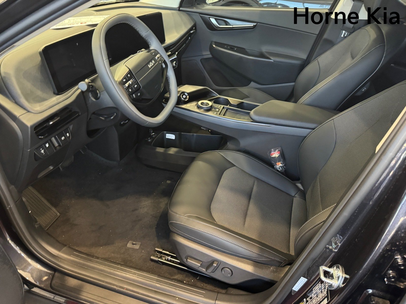 New 2026 Kia EV6 Light RWD image 9