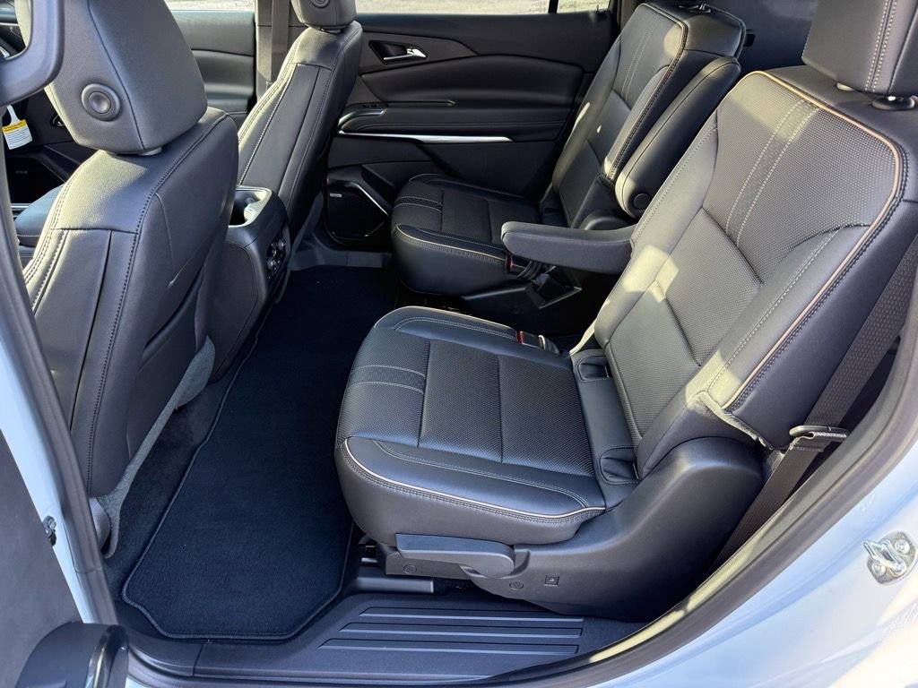 New 2026 Chevrolet Traverse High Country image 7