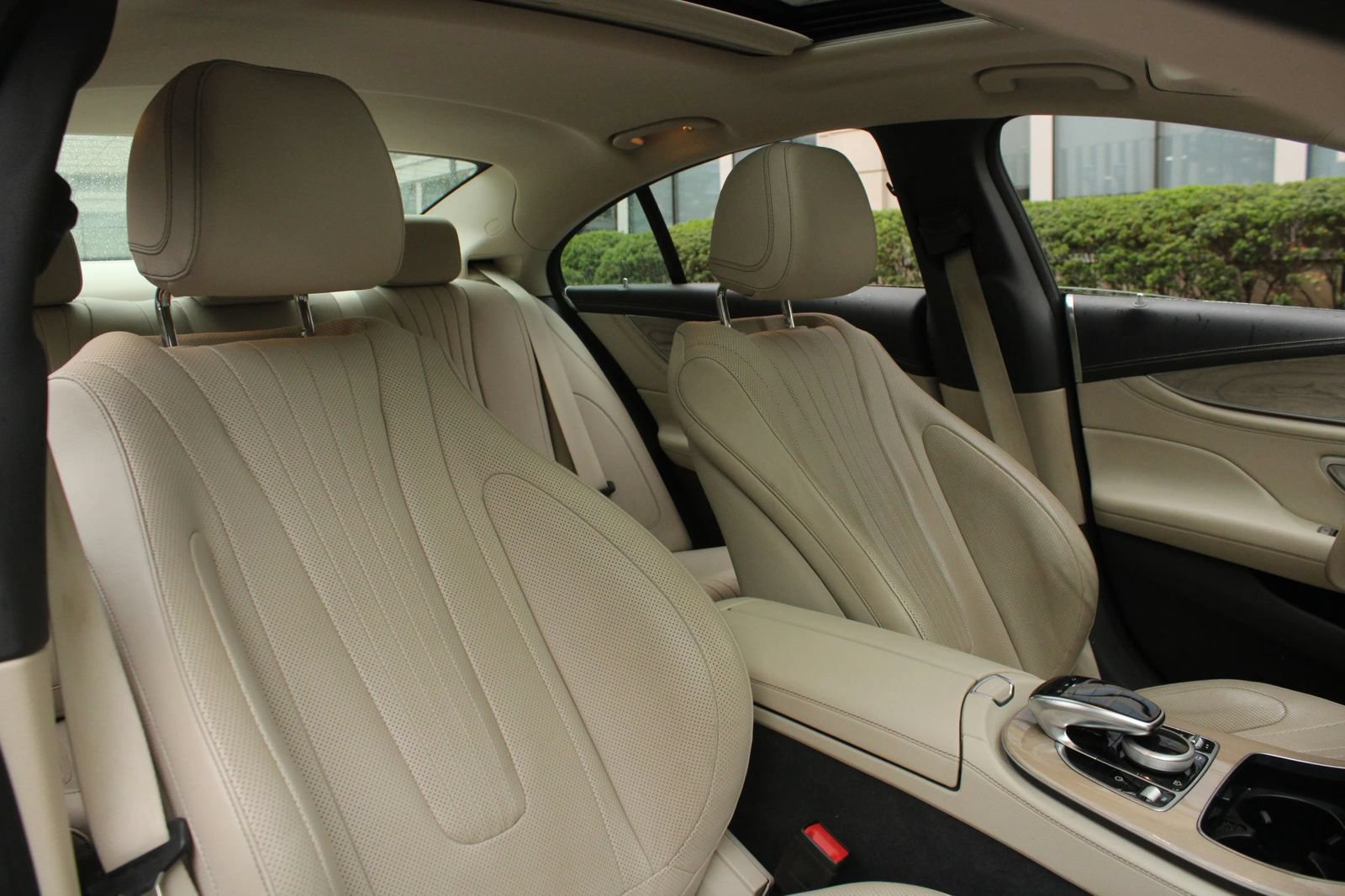 Used 2019 Mercedes-Benz CLS 450 4MATIC w/ Driver Assistance Package image 28