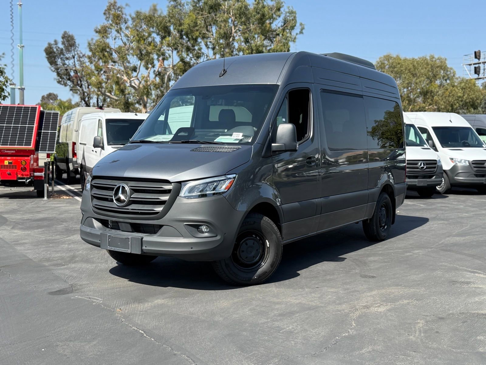 New 2025 Mercedes-Benz Sprinter 2500 image 2