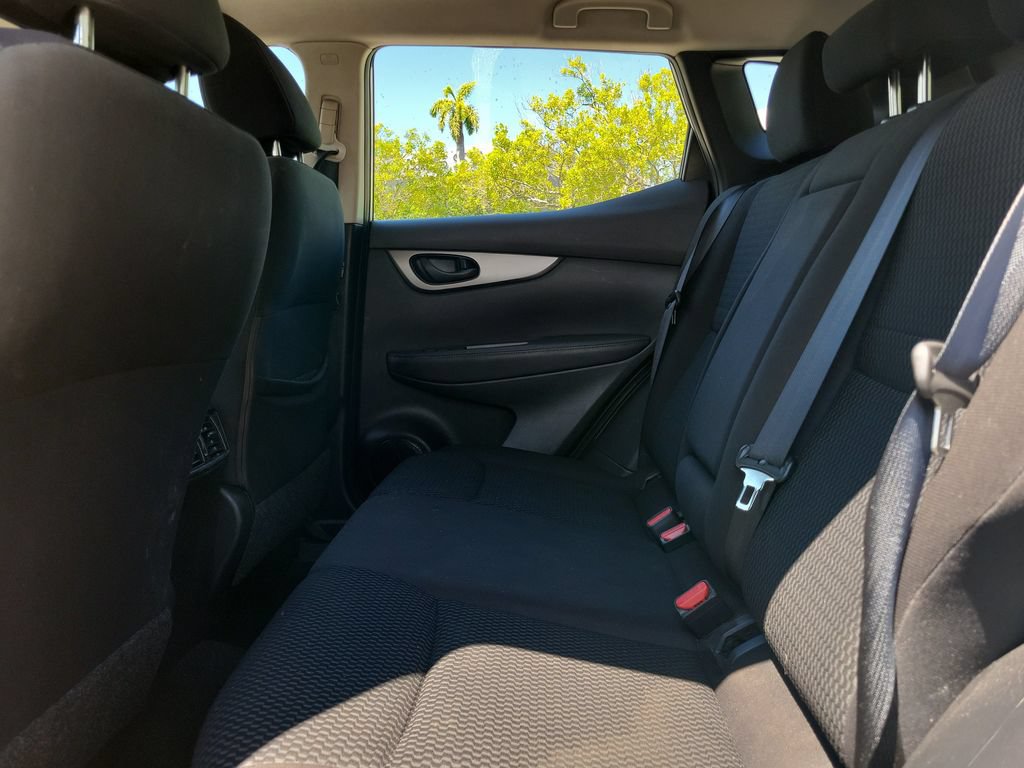 Used 2019 Nissan Rogue Sport S w/ Appearance Package AWD/4WD image 16