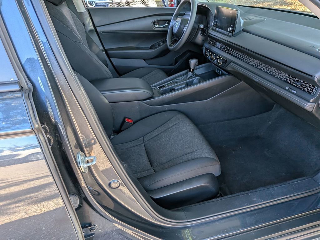 Used 2024 Honda Accord LX image 31
