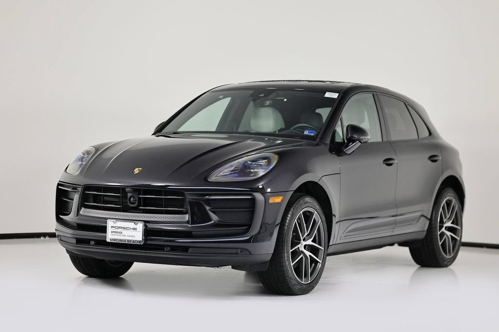 Certified 2026 Porsche Macan AWD/4WD image 1