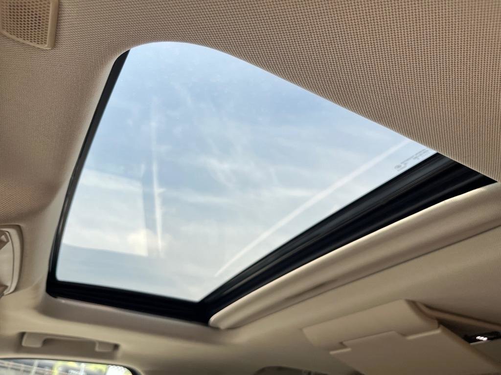 Used 2018 Chevrolet Tahoe Premier image 7