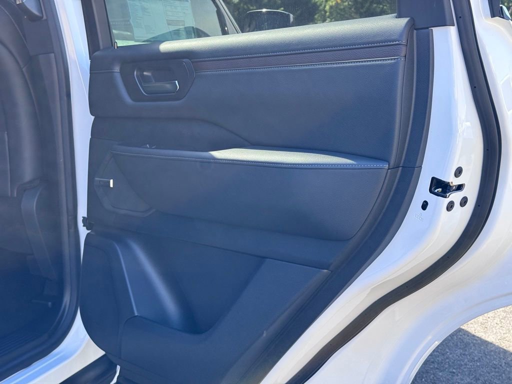 New 2025 Nissan Armada SL w/ Captain's Chari Seat Package image 24