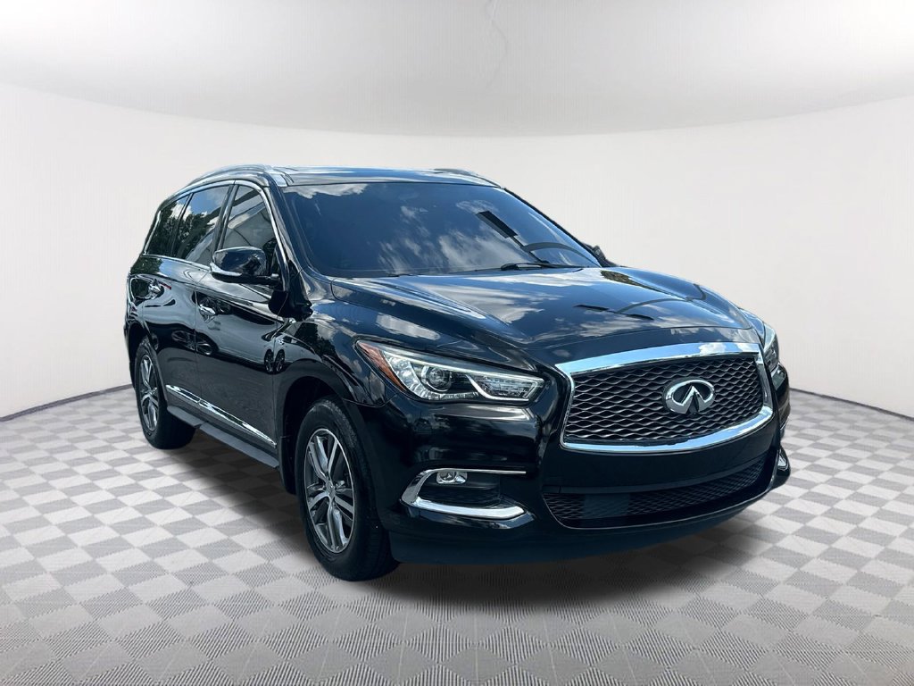 Used 2020 INFINITI QX60 Luxe w/ Essential Package FWD image 3