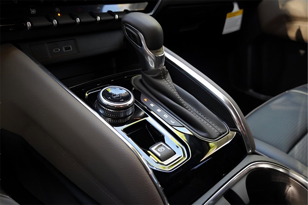 New 2026 GMC Canyon Denali image 18