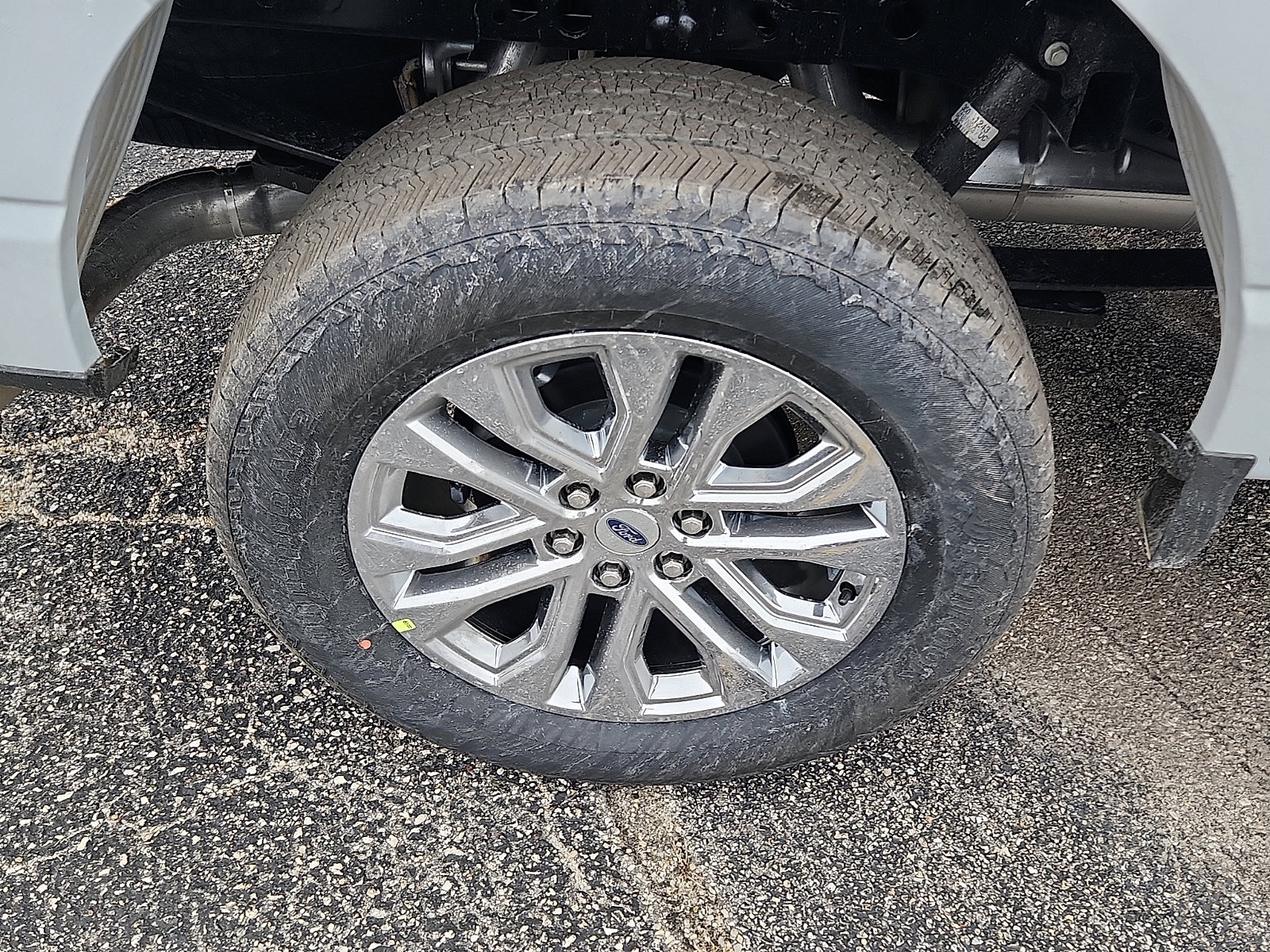 New 2025 Ford F150 Lariat w/ Equipment Group 502A High image 5