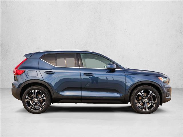 Used 2022 Volvo XC40 T5 Inscription w/ Climate Package AWD/4WD image 4