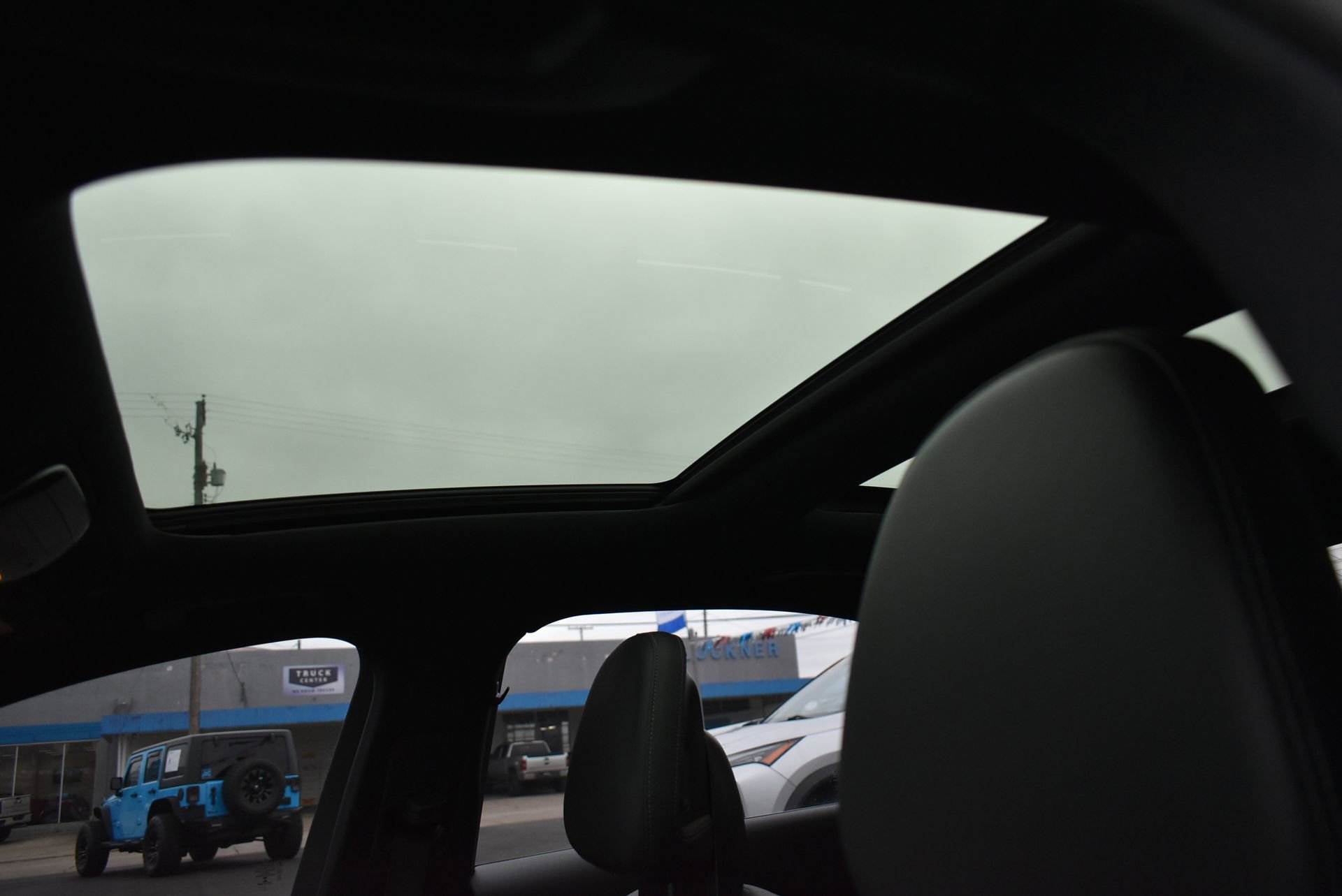 Used 2022 Mercedes-Benz C 300 4MATIC Sedan image 19