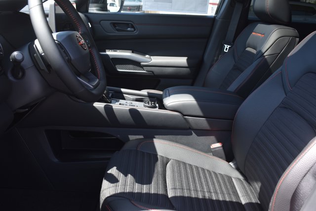 New 2026 Nissan Pathfinder Rock Creek w/ Rock Creek Premium Package AWD/4WD image 14