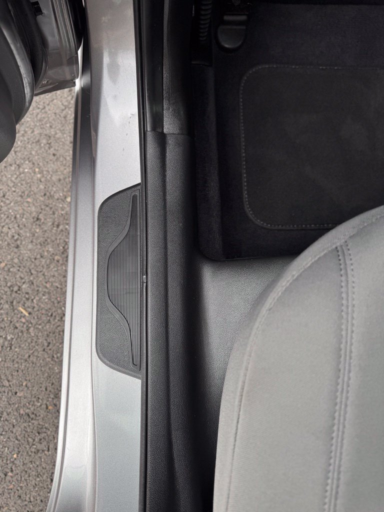 Used 2012 Hyundai Elantra GLS w/ Preferred Pkg 3 FWD image 33