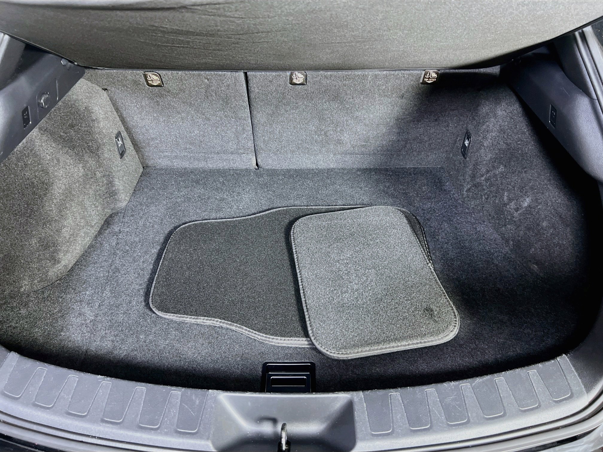 Used 2019 Lexus UX 200 F Sport w/ F Sport Premium Package FWD image 25