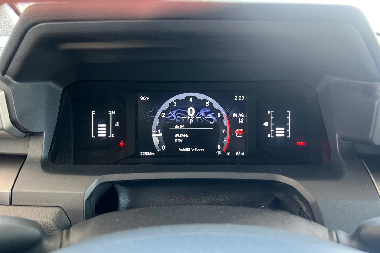 Certified 2025 Toyota 4Runner SR5 AWD/4WD image 21