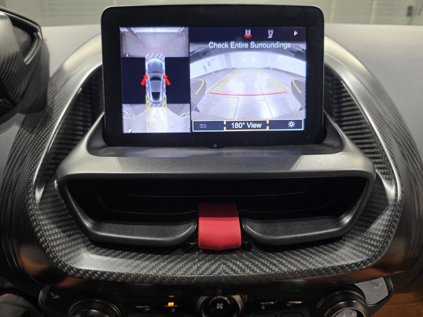 Used 2024 Aston Martin Valour RWD image 13