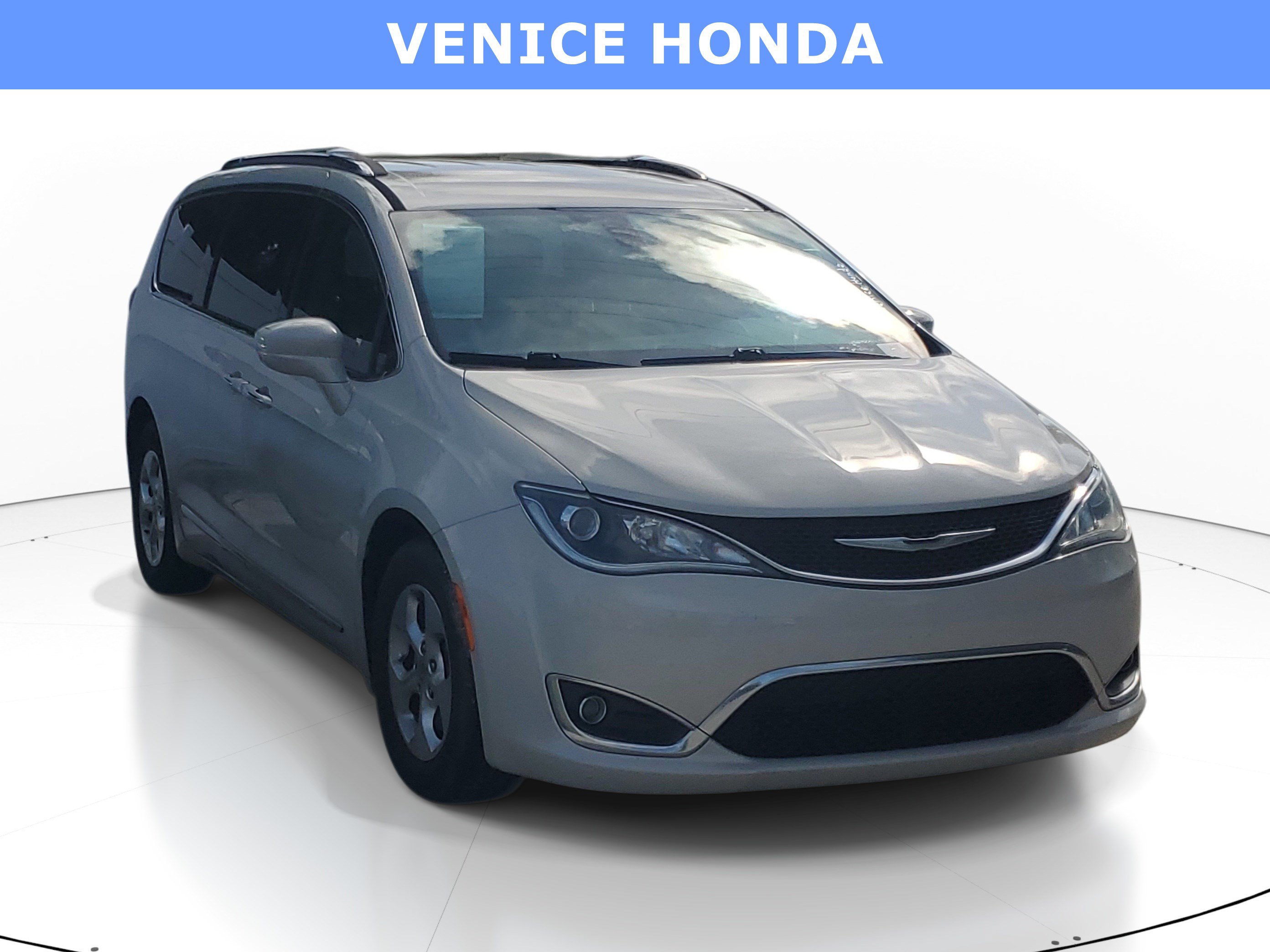 Used 2017 Chrysler Pacifica Touring-L Plus