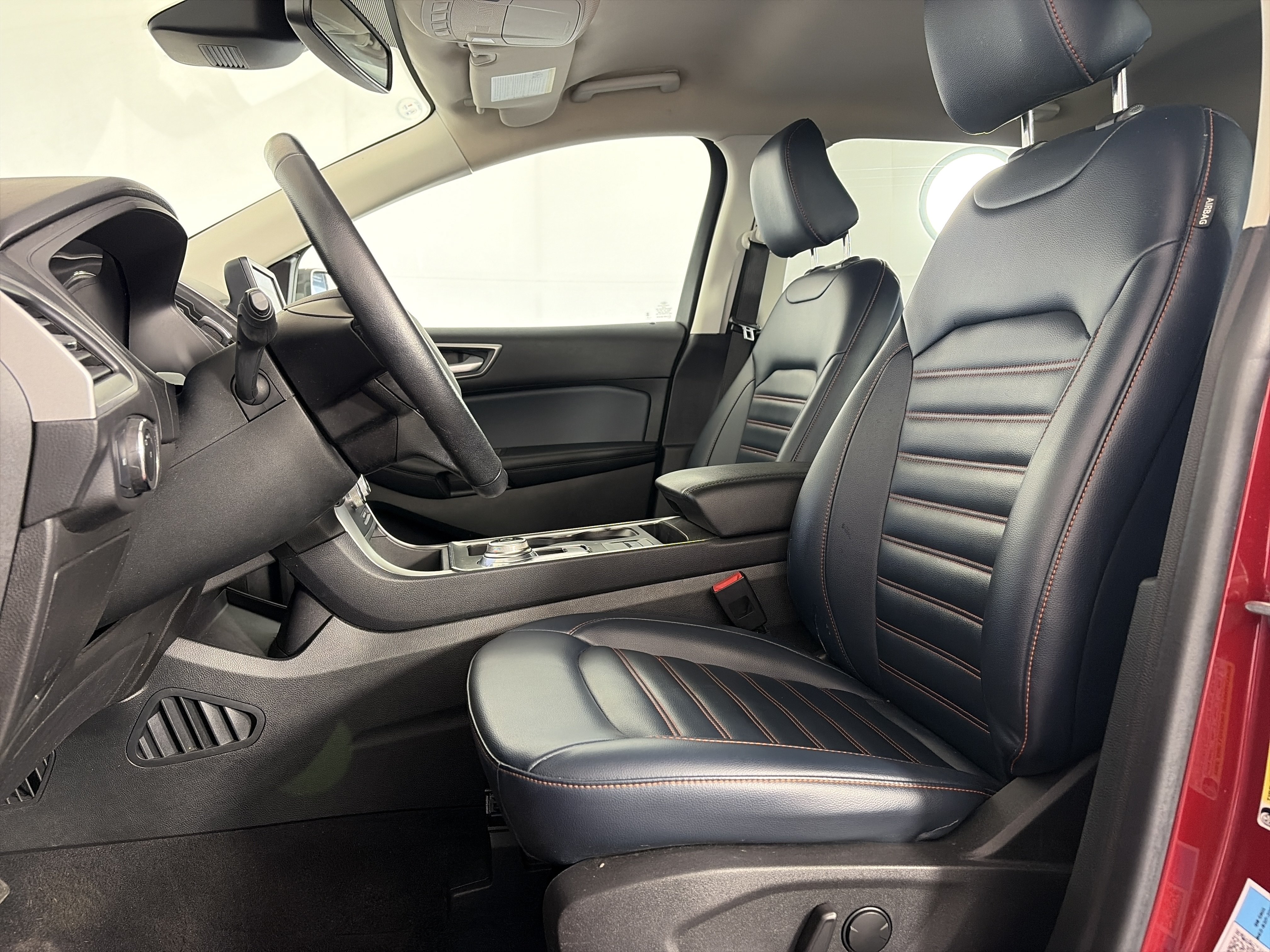 Used 2023 Ford Edge SEL w/ Sport Appearance Package AWD/4WD image 6
