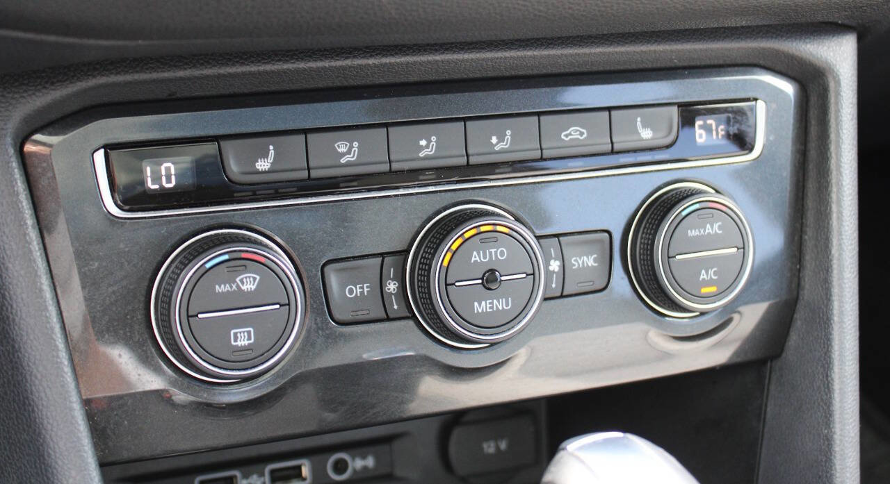 Used 2018 Volkswagen Tiguan SE image 21