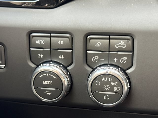 New 2026 GMC Sierra 2500 AT4X AWD/4WD image 31