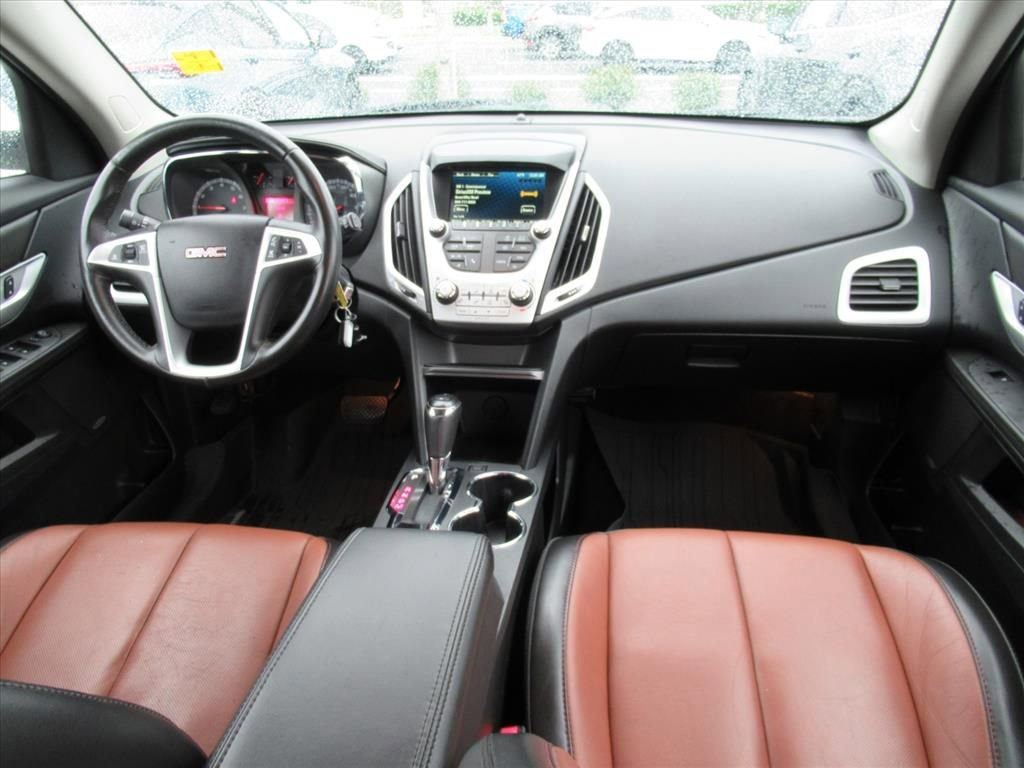 Used 2017 GMC Terrain SLT image 12