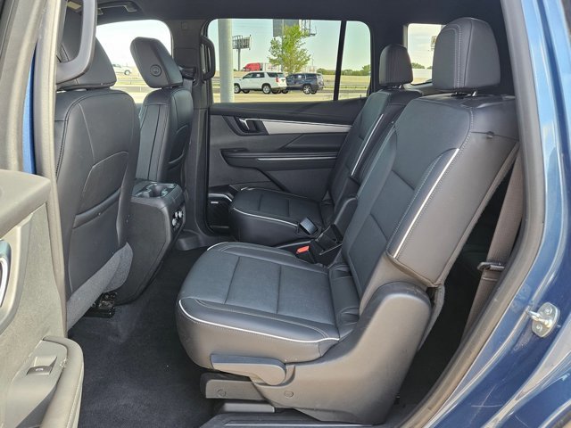 Used 2025 Buick Enclave Preferred image 18