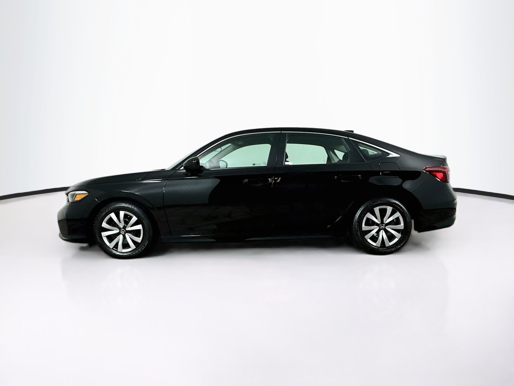 Used 2025 Honda Civic LX image 4