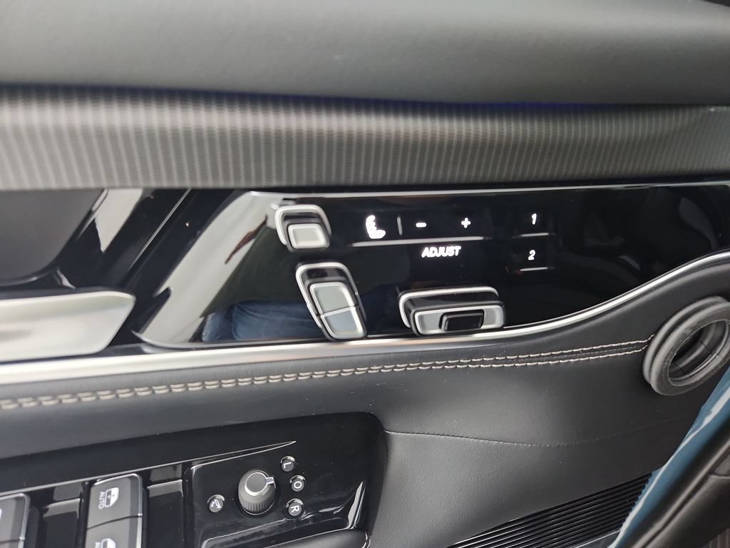 New 2026 Jeep Grand Wagoneer Summit AWD/4WD image 19