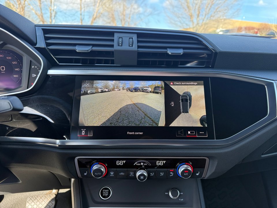 Certified 2025 Audi Q3 2.0T Premium Plus w/ Premium Plus Package image 19