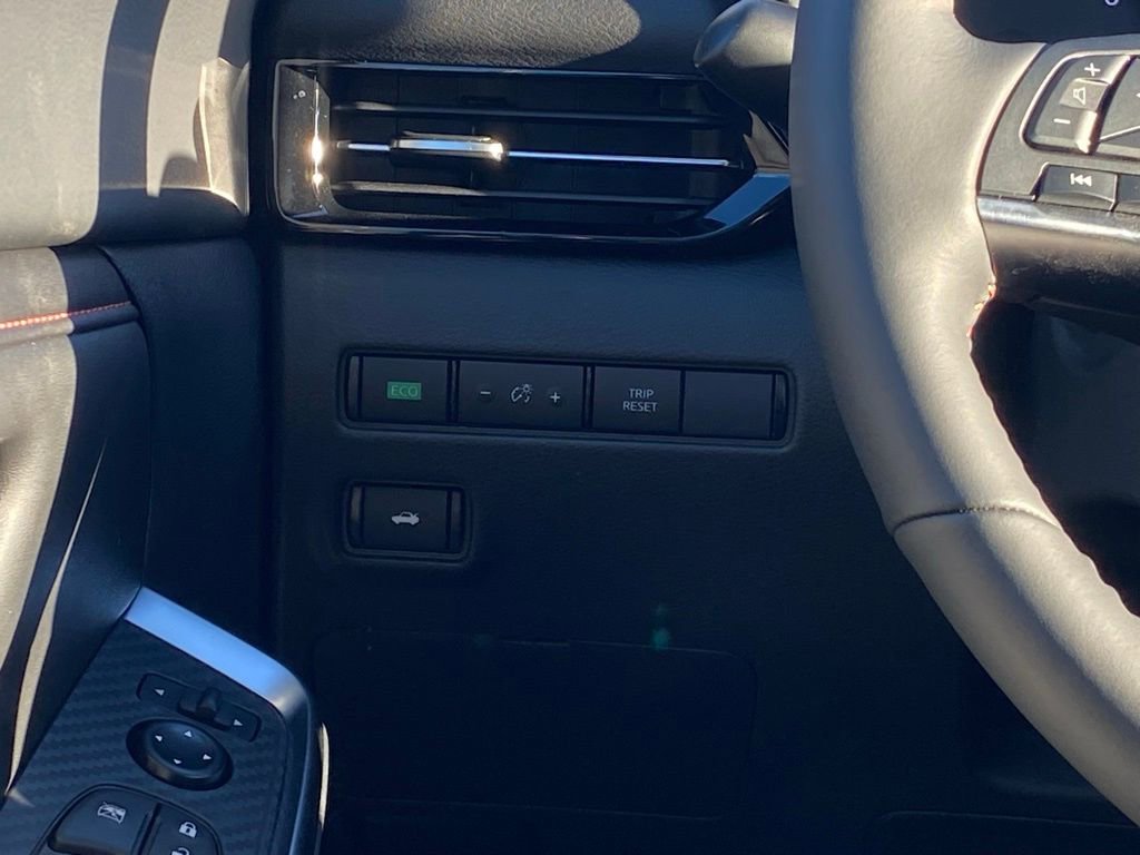 New 2025 Nissan Sentra SR w/ SR Premium Package image 23