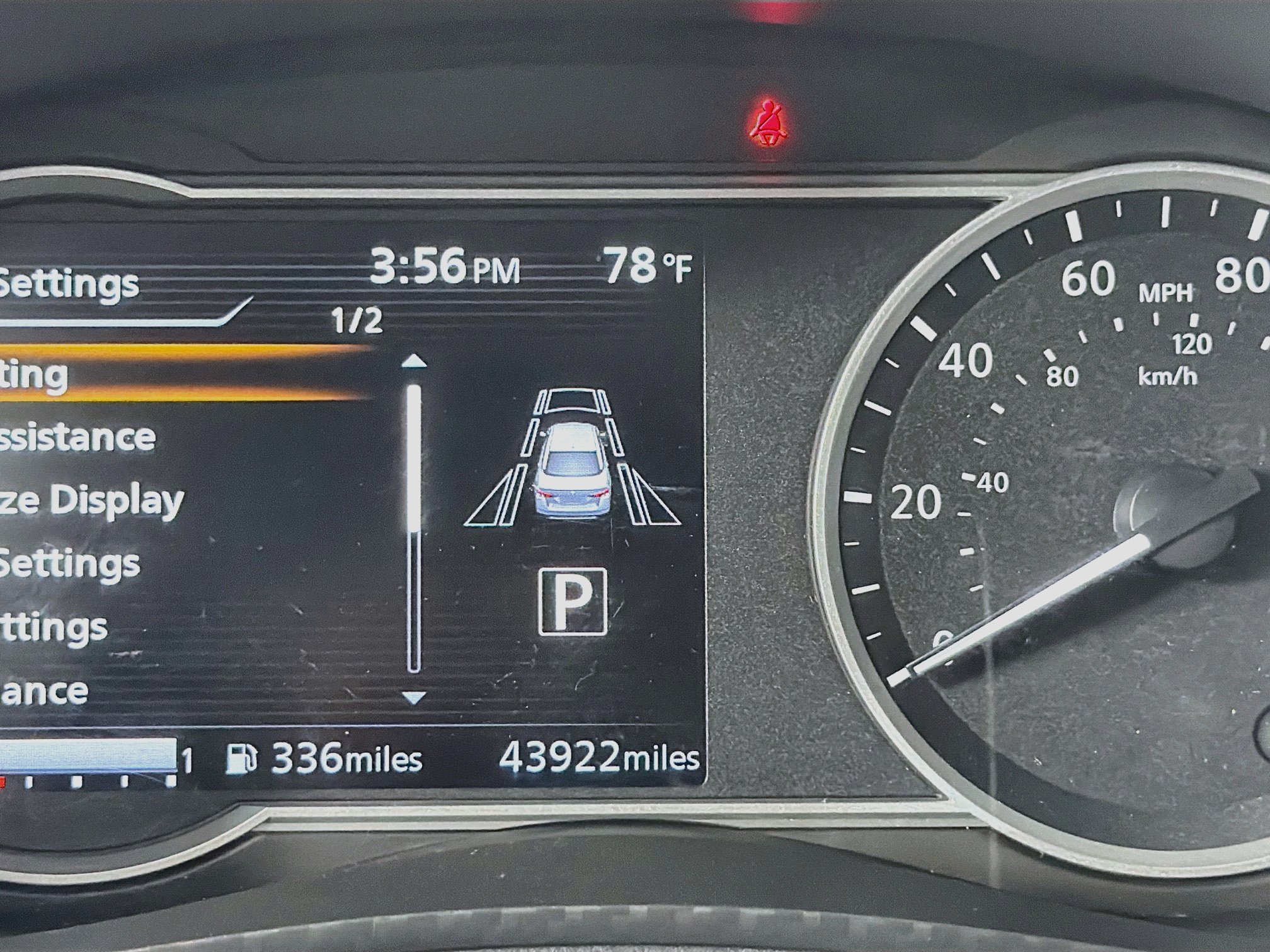 Used 2025 Nissan Versa SV FWD image 19