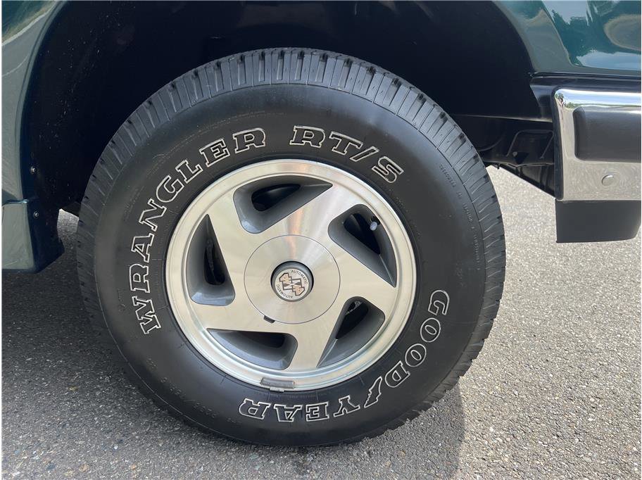 Used 1994 Ford Explorer 4WD 4-Door image 11