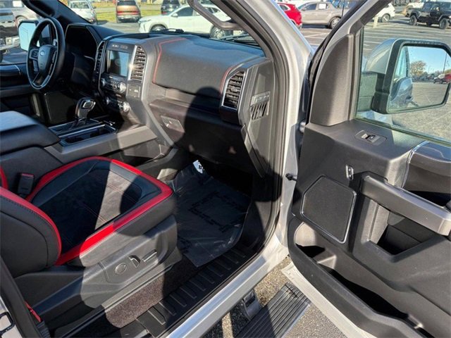 Used 2016 Ford F150 Lariat w/ Equipment Group 502A Luxury image 14