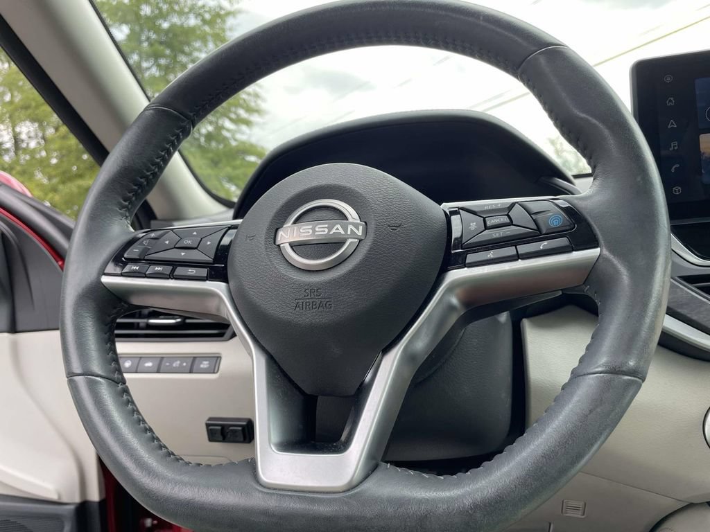 Used 2024 Nissan Altima 2.5 SL FWD image 29