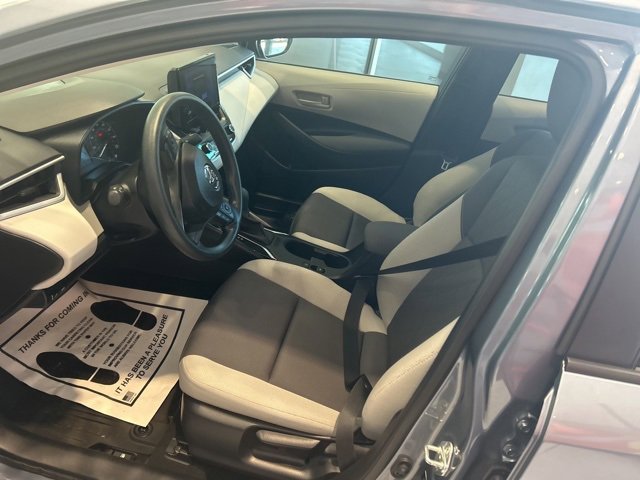 Used 2025 Toyota Corolla LE image 8