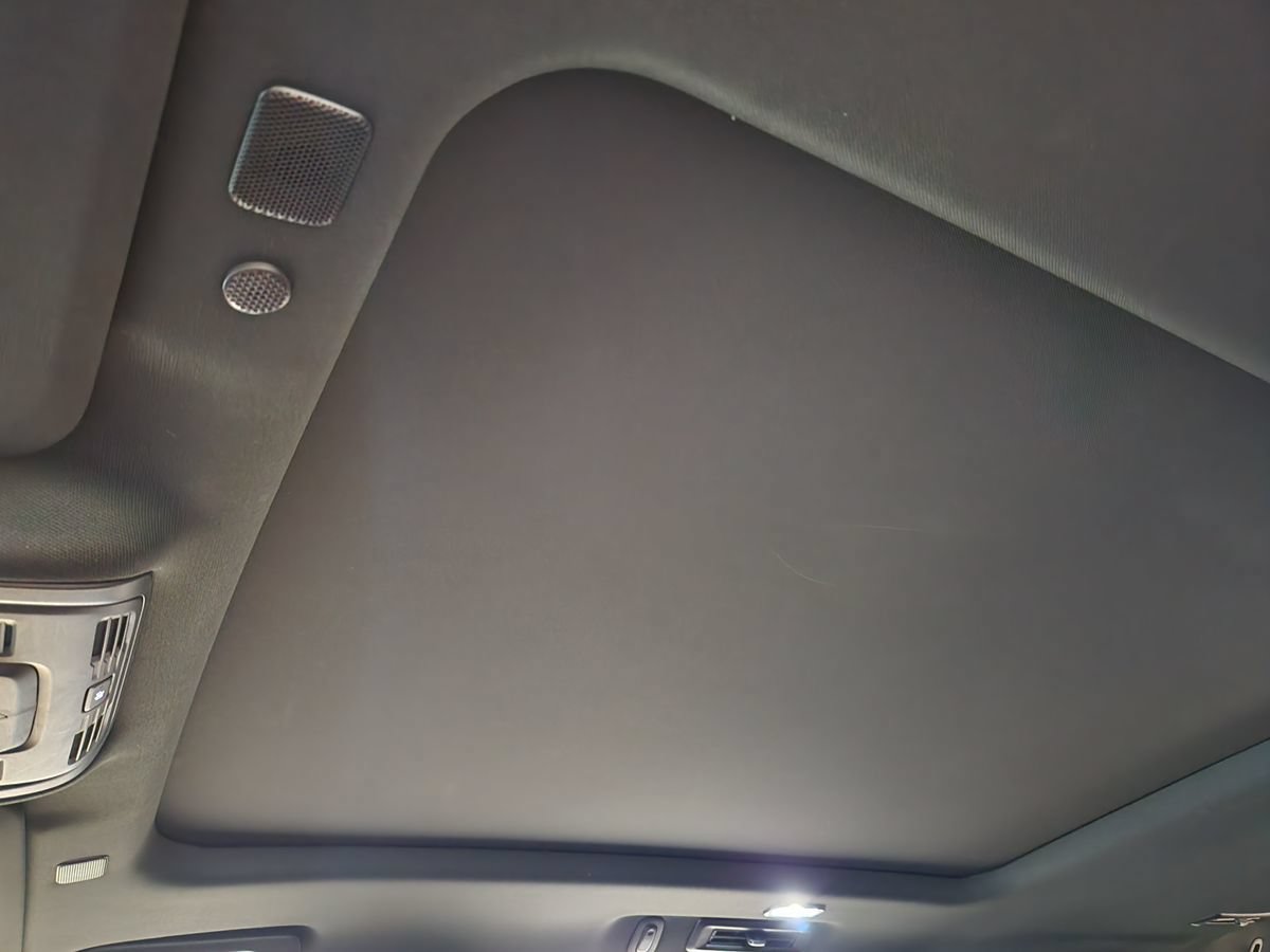 Used 2023 GMC Yukon Denali Ultimate AWD/4WD image 47
