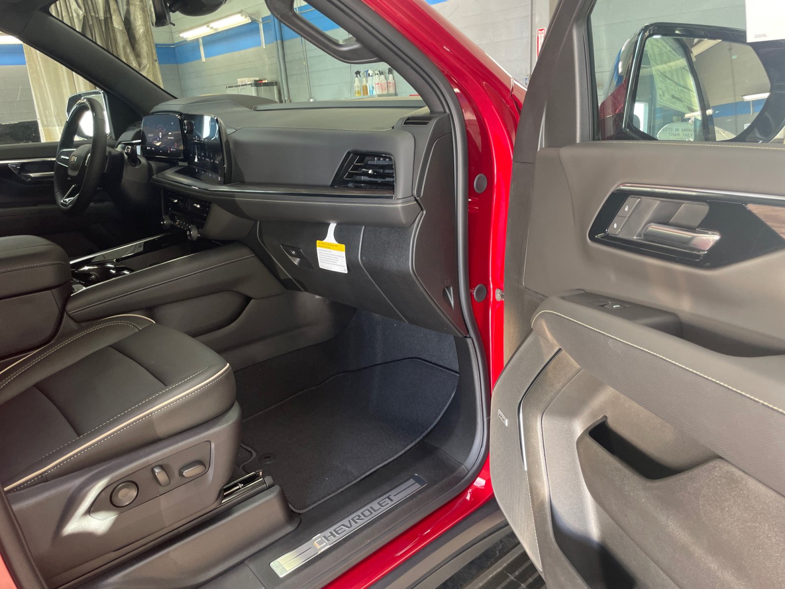 New 2026 Chevrolet Tahoe Premier AWD/4WD image 31