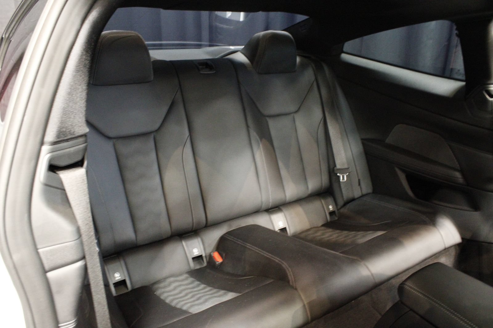 Used 2021 BMW M4 Coupe w/ Executive Package RWD image 20