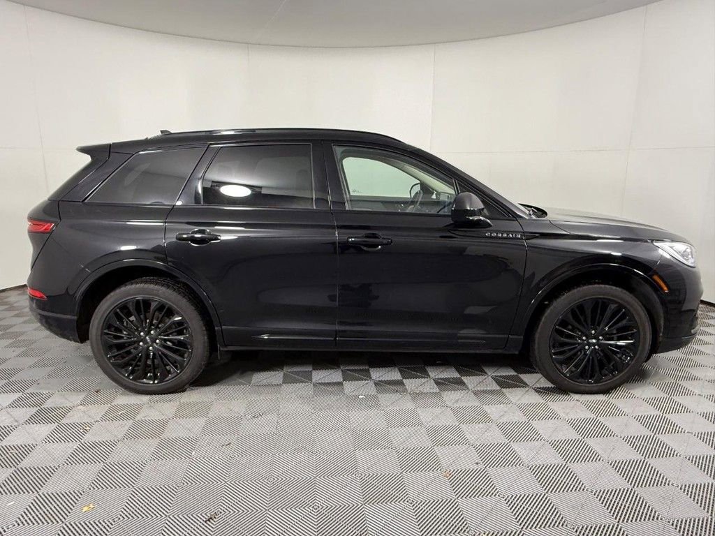 Used 2023 Lincoln Corsair Reserve w/ Jet Appearance Package video 2
