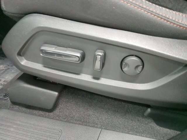 Used 2023 Honda Pilot Sport image 16