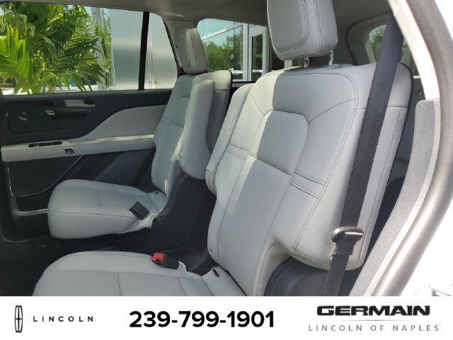 New 2026 Lincoln Aviator AWD image 17