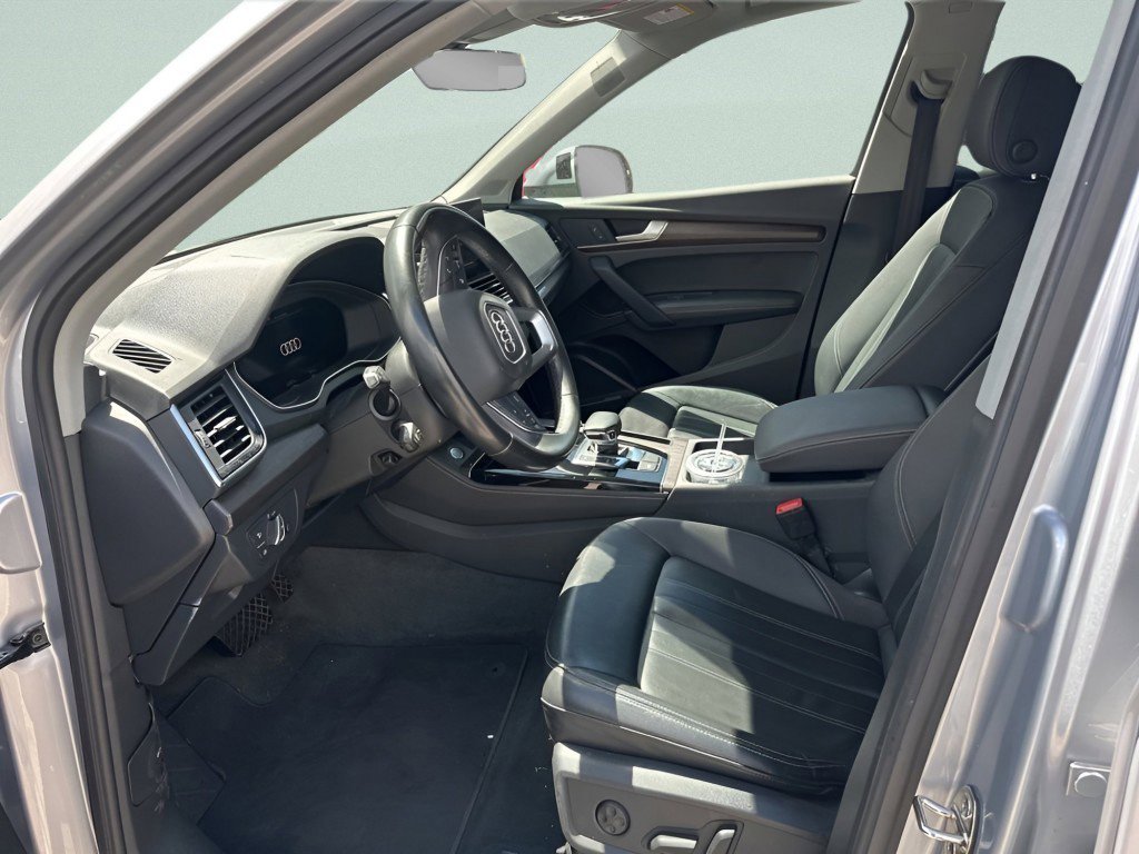 Used 2023 Audi Q5 2.0T Premium Plus AWD/4WD image 18