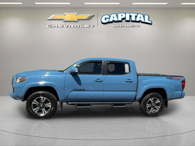 Used 2019 Toyota Tacoma TRD Sport image 2