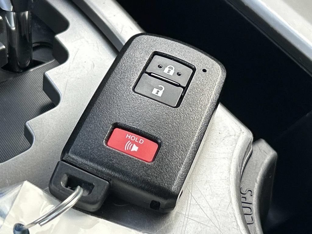Used 2021 Toyota 4Runner Limited AWD/4WD image 40