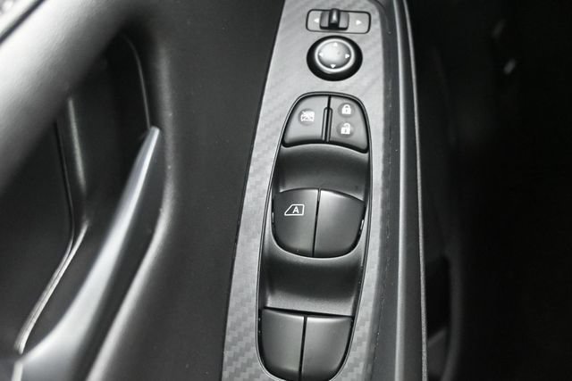 Used 2025 Nissan Sentra S w/ Lighting Package FWD image 15
