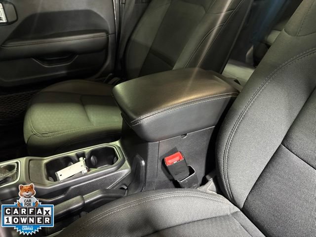 Used 2021 Jeep Wrangler Unlimited Sahara w/ Cold Weather Group AWD/4WD image 28